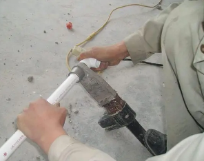 丹巴漏水维修电话